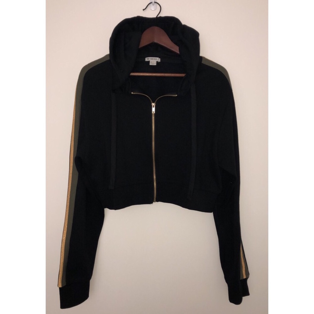 Cropped Hoodie